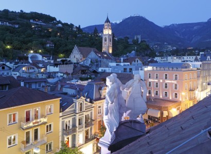 Über den Dächern von Meran Traumaussicht auf die Stadt von Meran