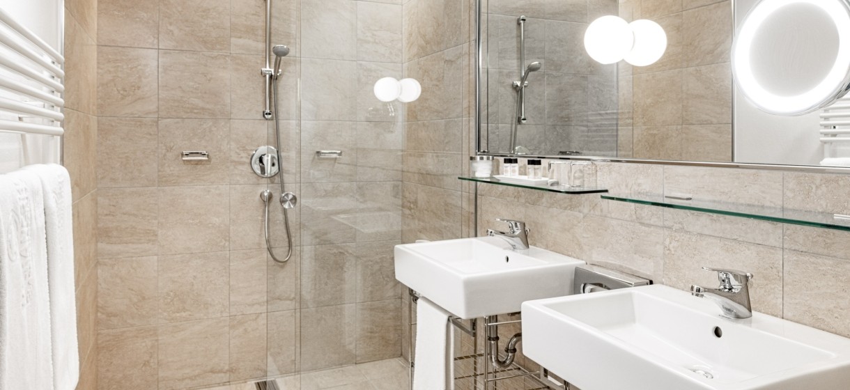 Badezimmer Meranerhofsuite Meranerhofsuite Badezimmer, Hotel Meran