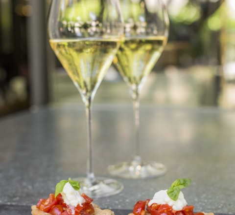 Detailbild Sekt mit Aperitiv Sektaperitiv mit südtiroler Spezialitäten