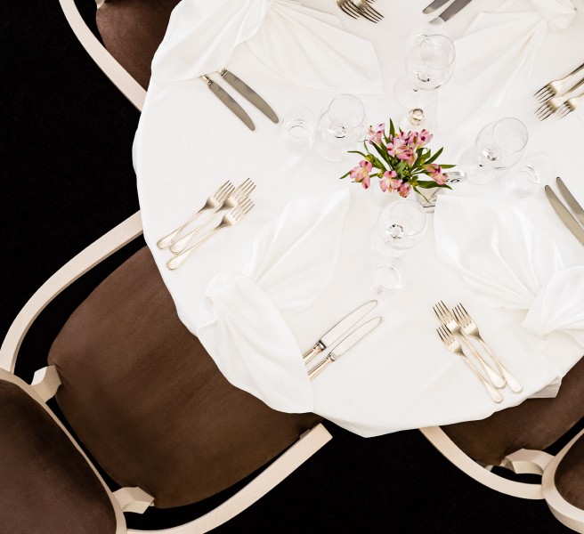 Classic Hotel Meranerhof Restaurant Meranerhof Detailbild mit Tisch im Restaurant Hotel Meran
