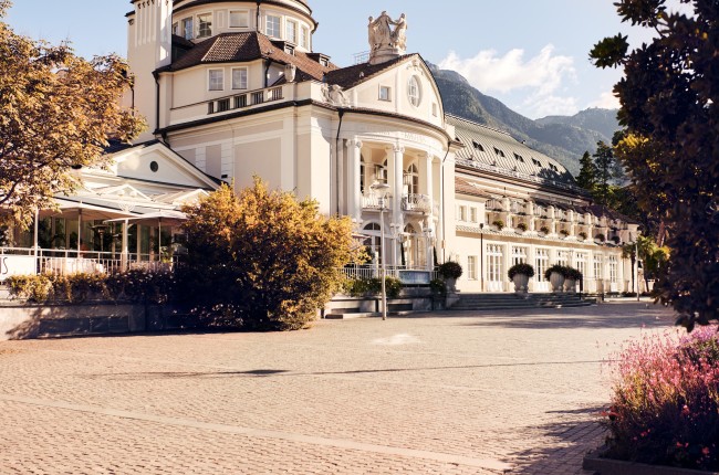 Promeade von Meran mit Blick auf dem Kurhaus, Zentrum Meran