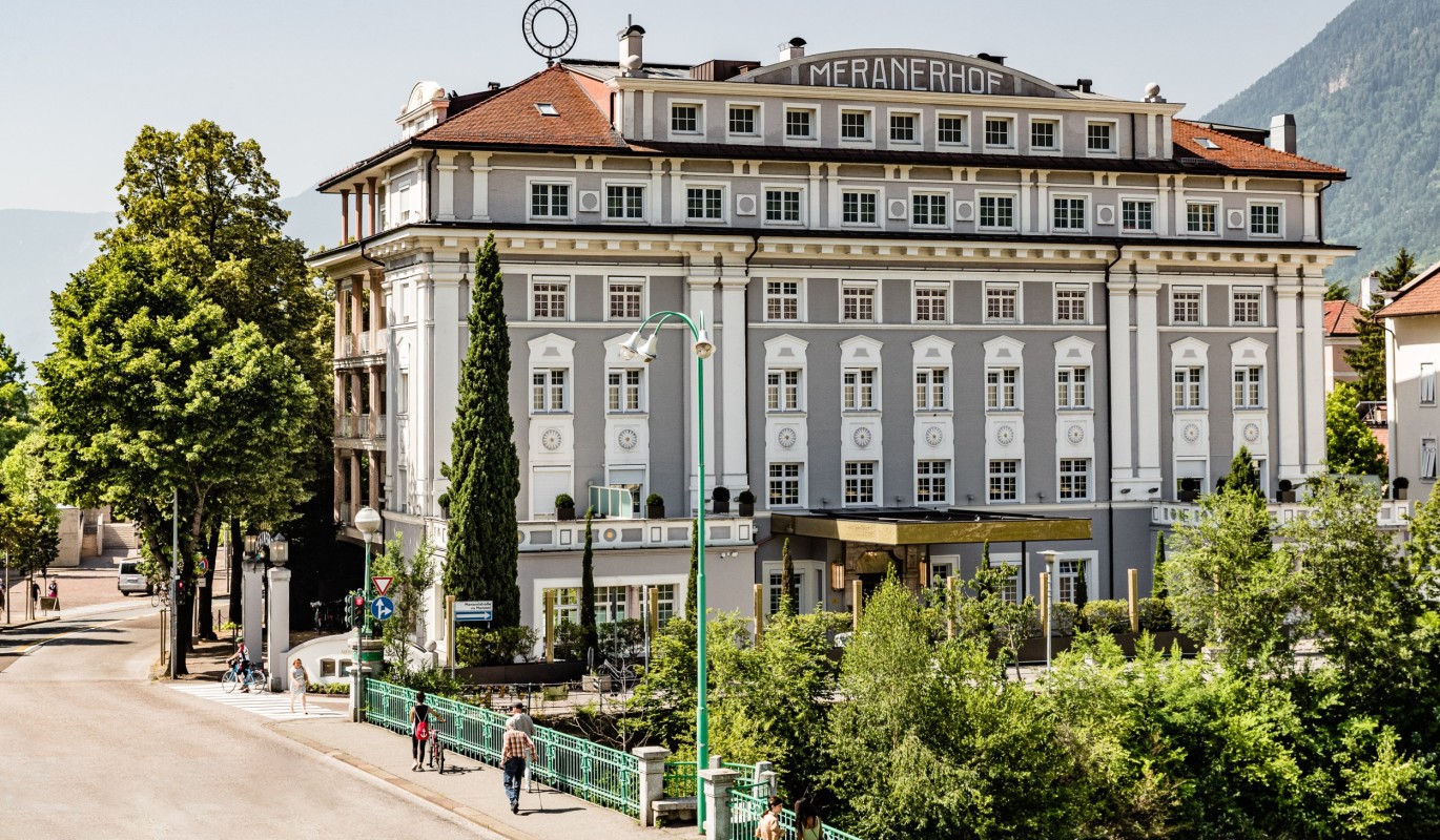 Classic Hotel Meranerhof Frontalansicht Classic Hotel Meranerhof Frontalansicht