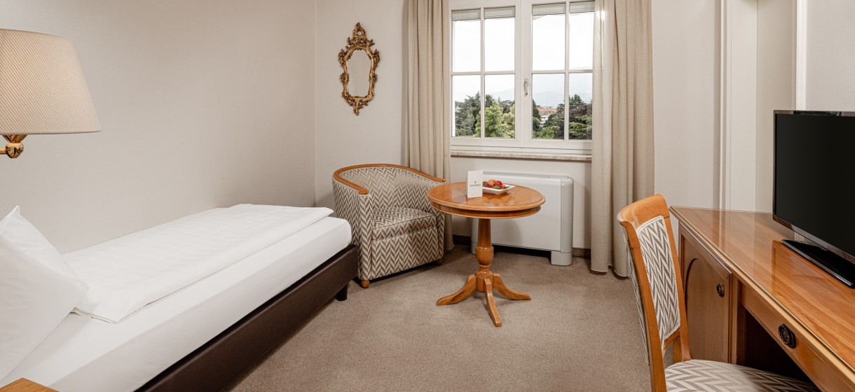 Einzelzimmer Meranerhof Schönes und geräumiges Einzelzimmer im Hotel Meranerhof