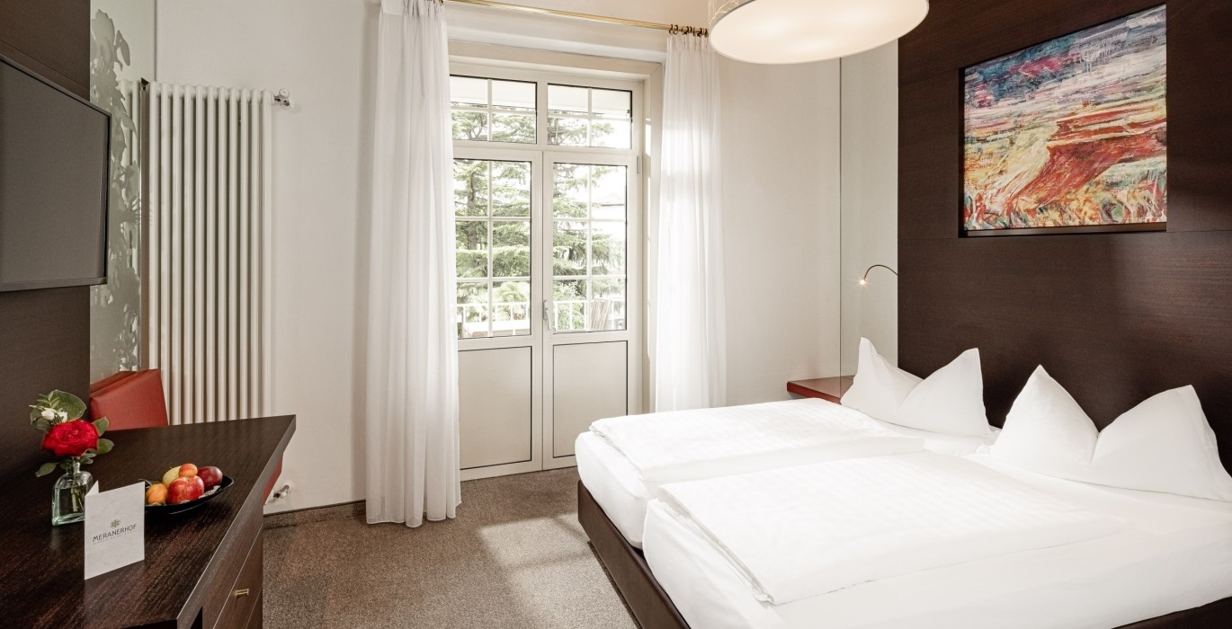 Meranerhof Doppelzimmer Art mit Blick zum wunderschönen Garten
